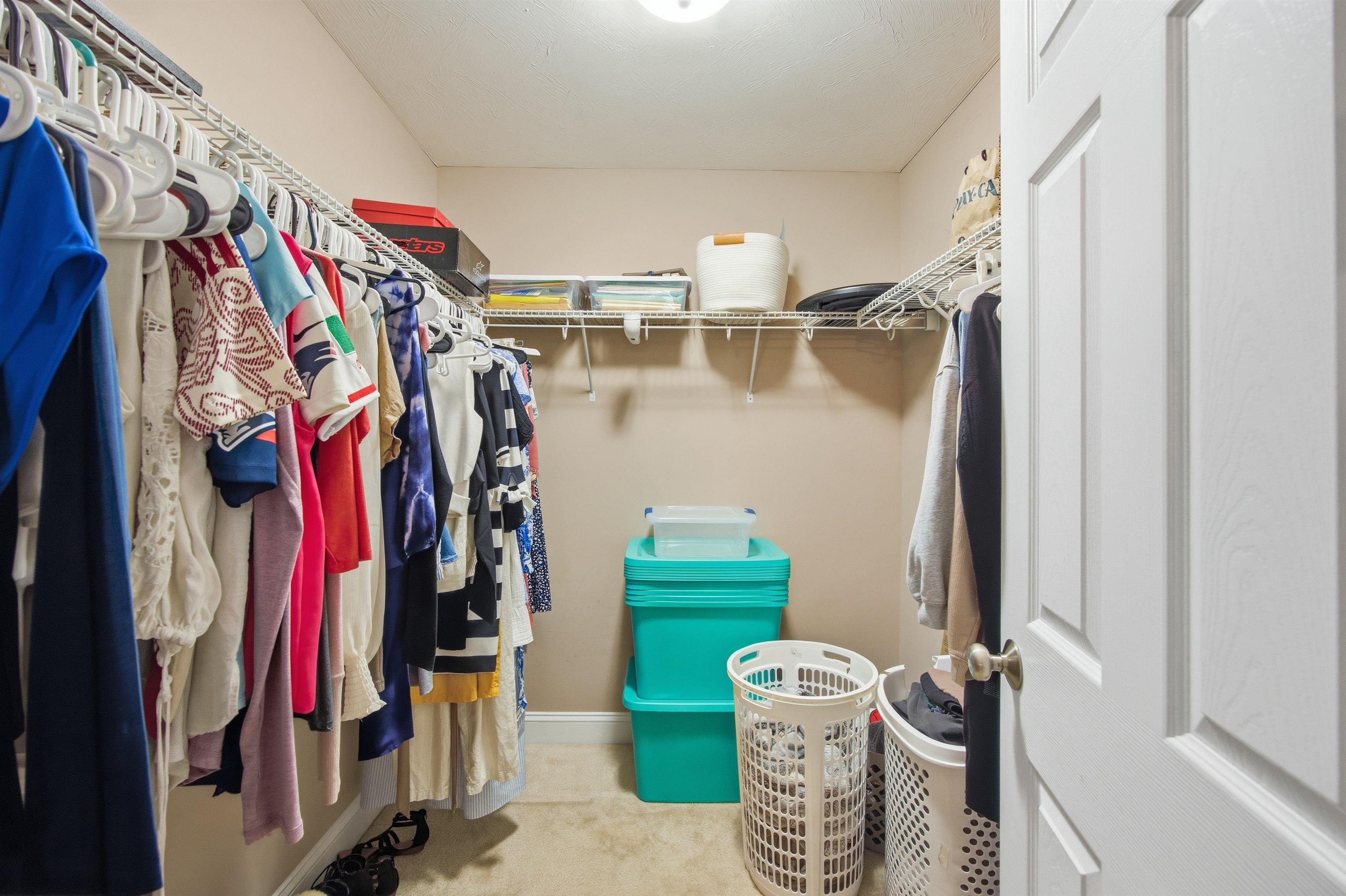 317 University Circle Hooksett, NH 03106 - Photo 20 of 44