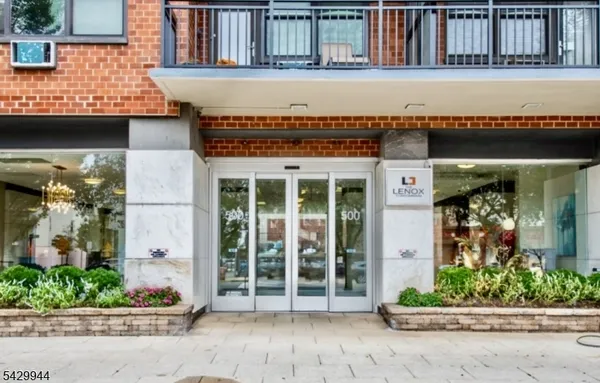 $325,000 | 500 Central Avenue, Union City, NJ 07087