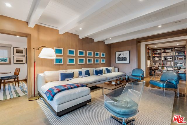 $4,495,000 | 8814 Pinto Place, Los Angeles, CA 90069