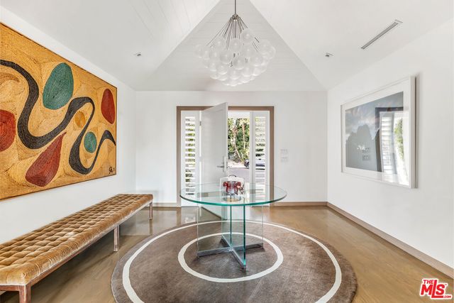 $4,495,000 | 8814 Pinto Place, Los Angeles, CA 90069