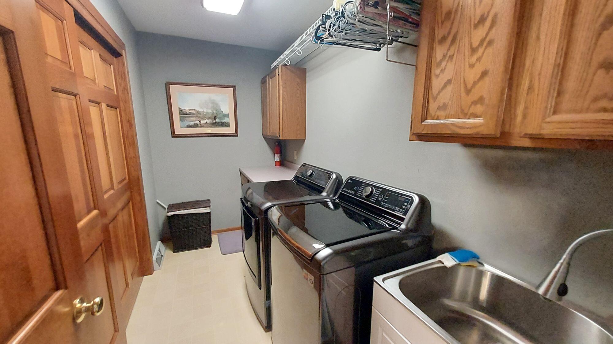 8404 South 68th Street Franklin, WI 53132 - Photo 28 of 48 Laundry Rm