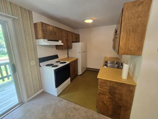 $1,550 | 77 River Street, Unit G, Charlestown, NH 03603