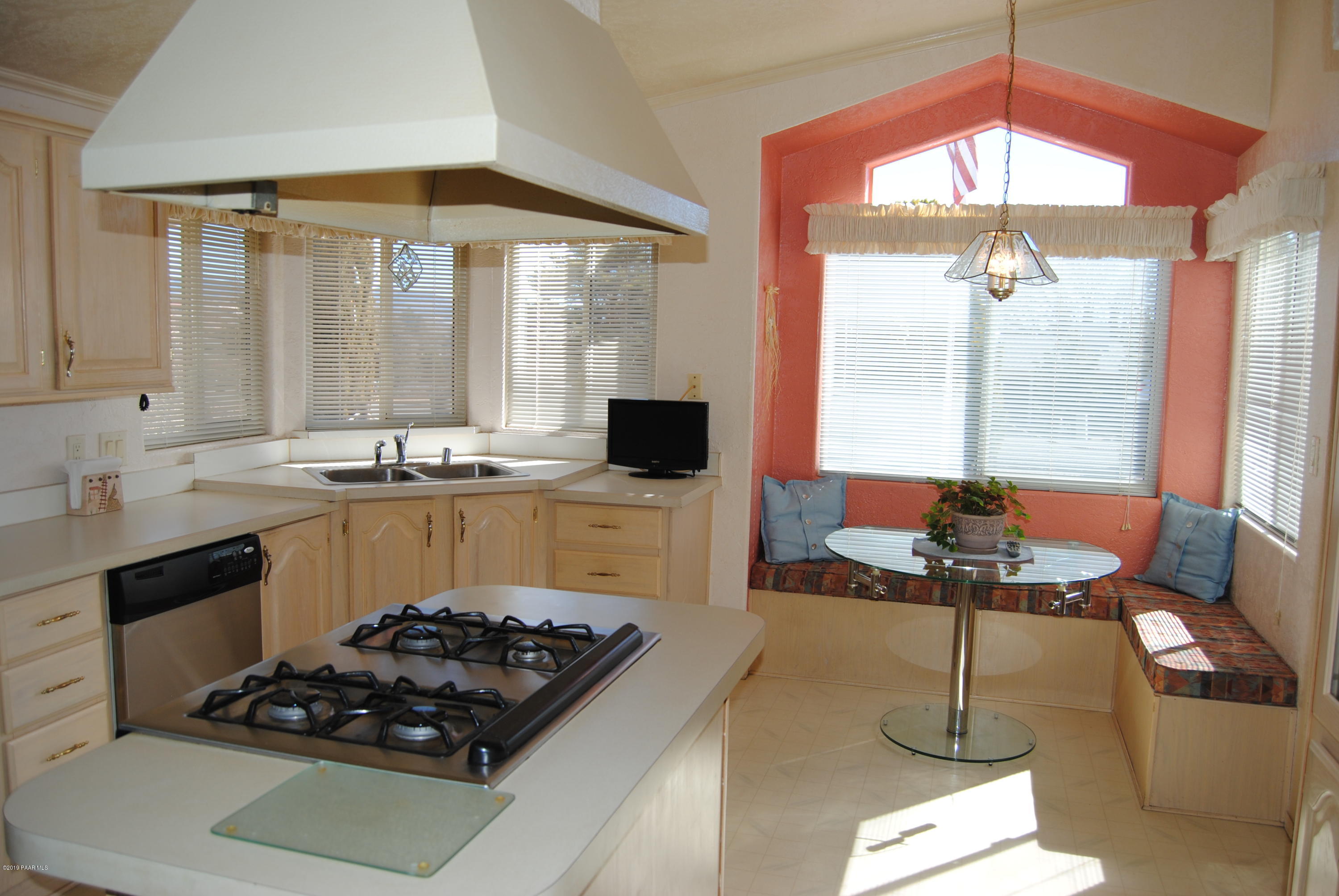10378 Brahma Road Dewey, AZ 86327 - Photo 22 of 52 022_KitchenArea