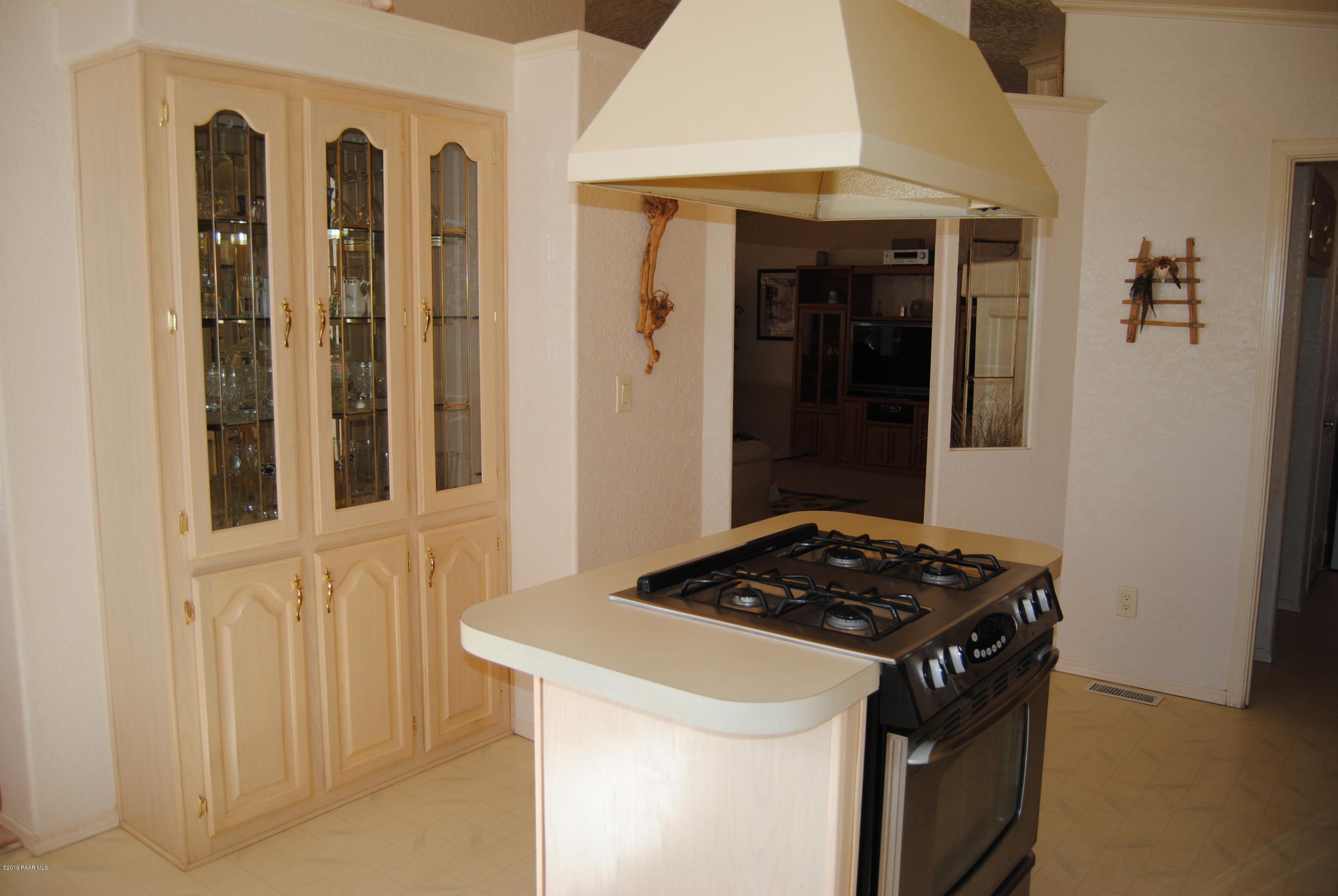 10378 Brahma Road Dewey, AZ 86327 - Photo 27 of 52 027_Built in China Cabinet