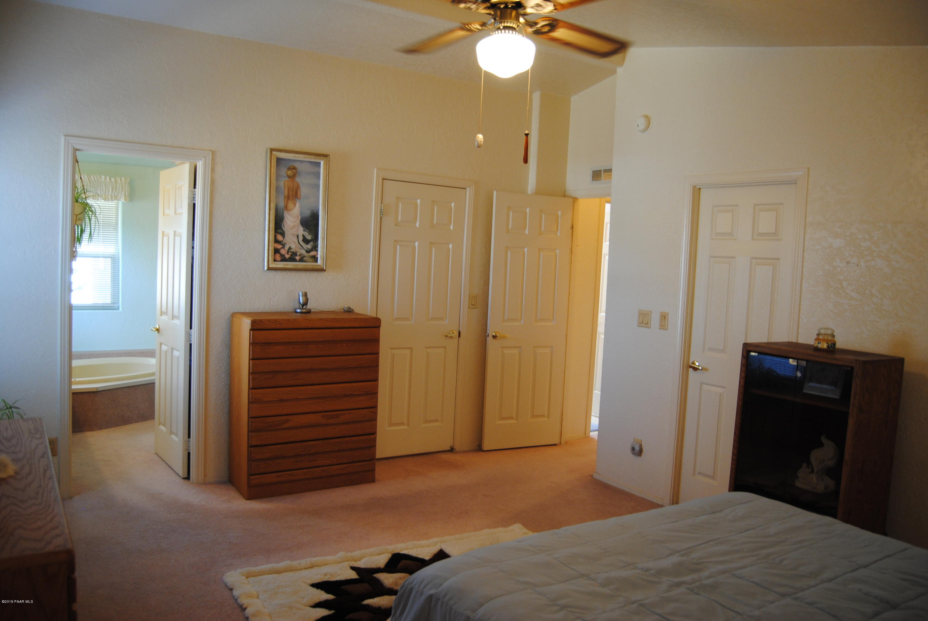 10378 Brahma Road Dewey, AZ 86327 - Photo 35 of 52 035_Master to Bthrm & DblClosets