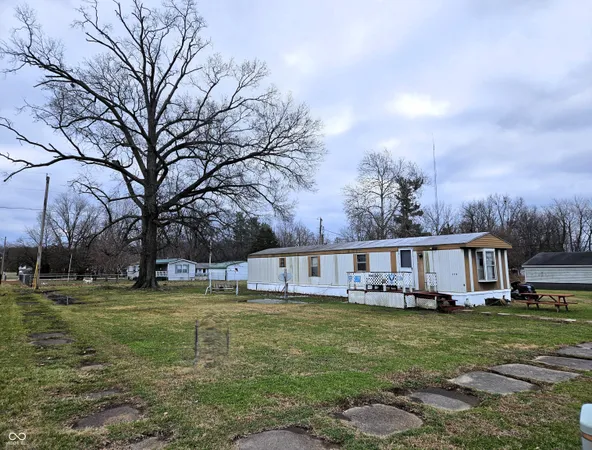 $28,000 | 175 2nd Street, Switz City, IN 47465
