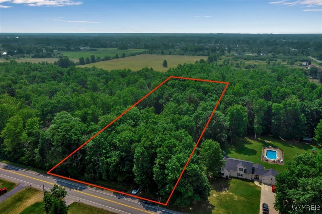 8905 County Road Clarence, NY 14032 - Photo 8 of 26