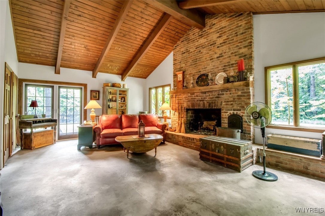 8905 County Road Clarence, NY 14032 - Photo 10 of 26