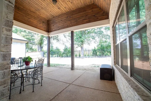a living room filled with furniture