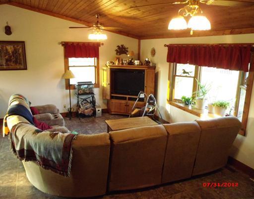 4555 Dawson Road Houston, OH 45333 - Photo 4 of 18 Gallery Image 4