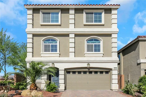 $2,800 | 10185 Bishops Peak Court, Las Vegas, NV 89141