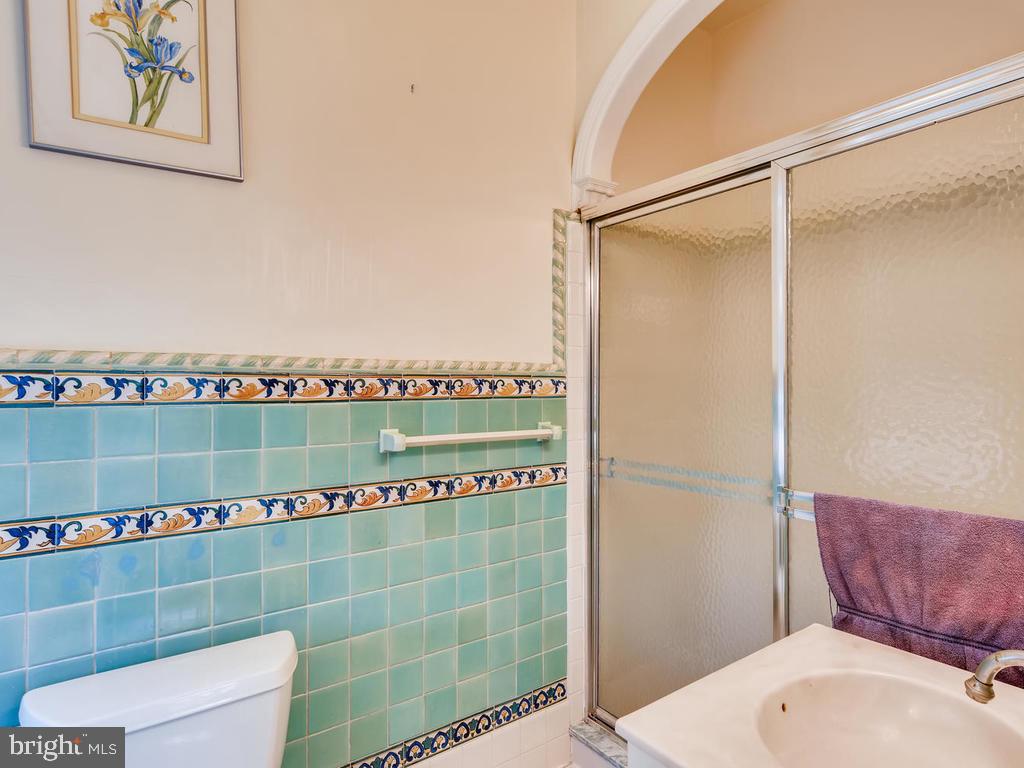 3813 Fenchurch Road Baltimore, MD 21218 - Photo 15 of 28 Gallery Image 15