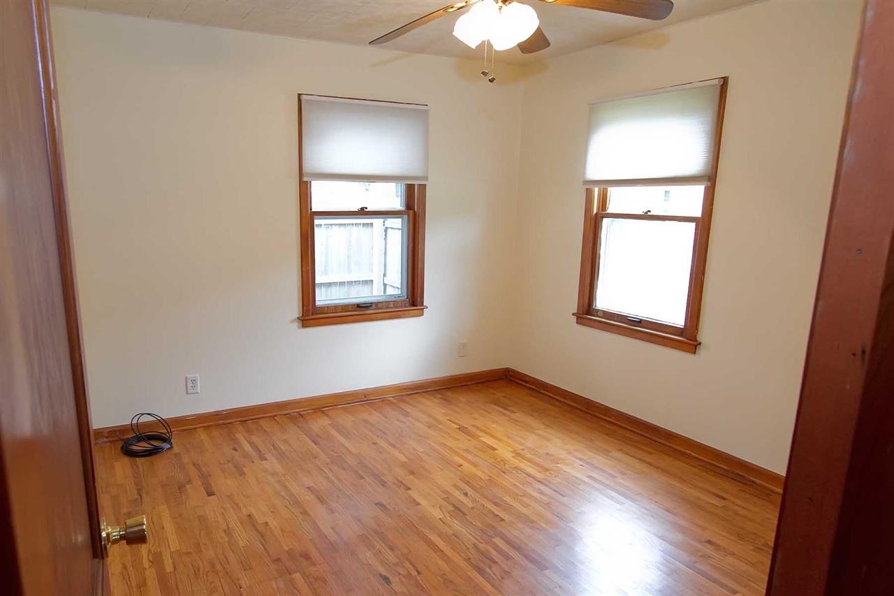 802 South Madison Street Macomb, IL 61455 - Photo 3 of 7 Gallery Image 3