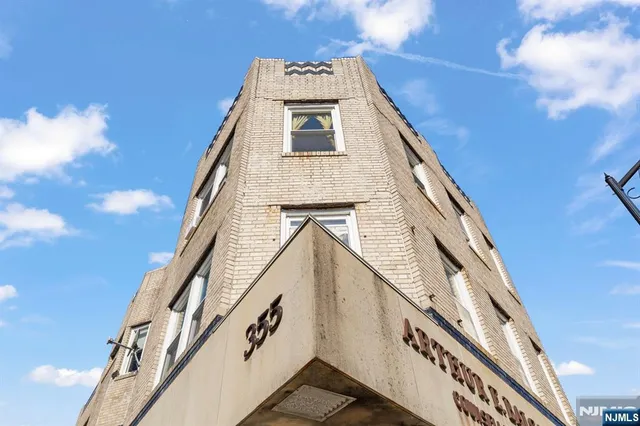 $1,799,000 | 647 Anderson Avenue, Cliffside Park, NJ 07010