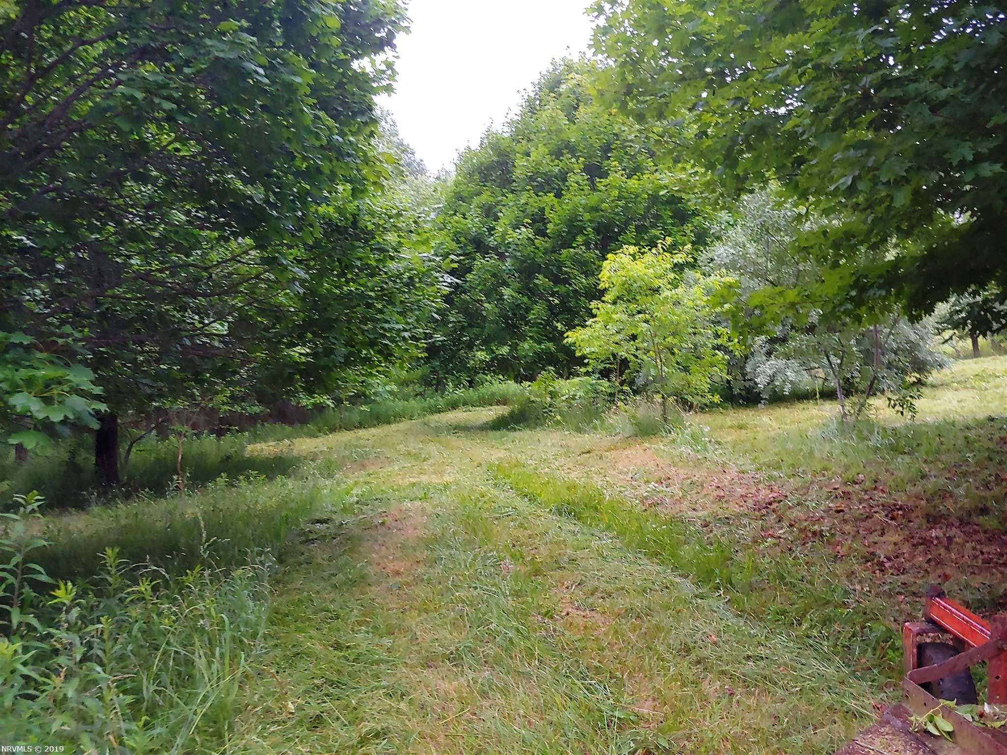 1629 Ridgeview Road Northwest Floyd, VA 24091 - Photo 11 of 24 Gallery Image 11