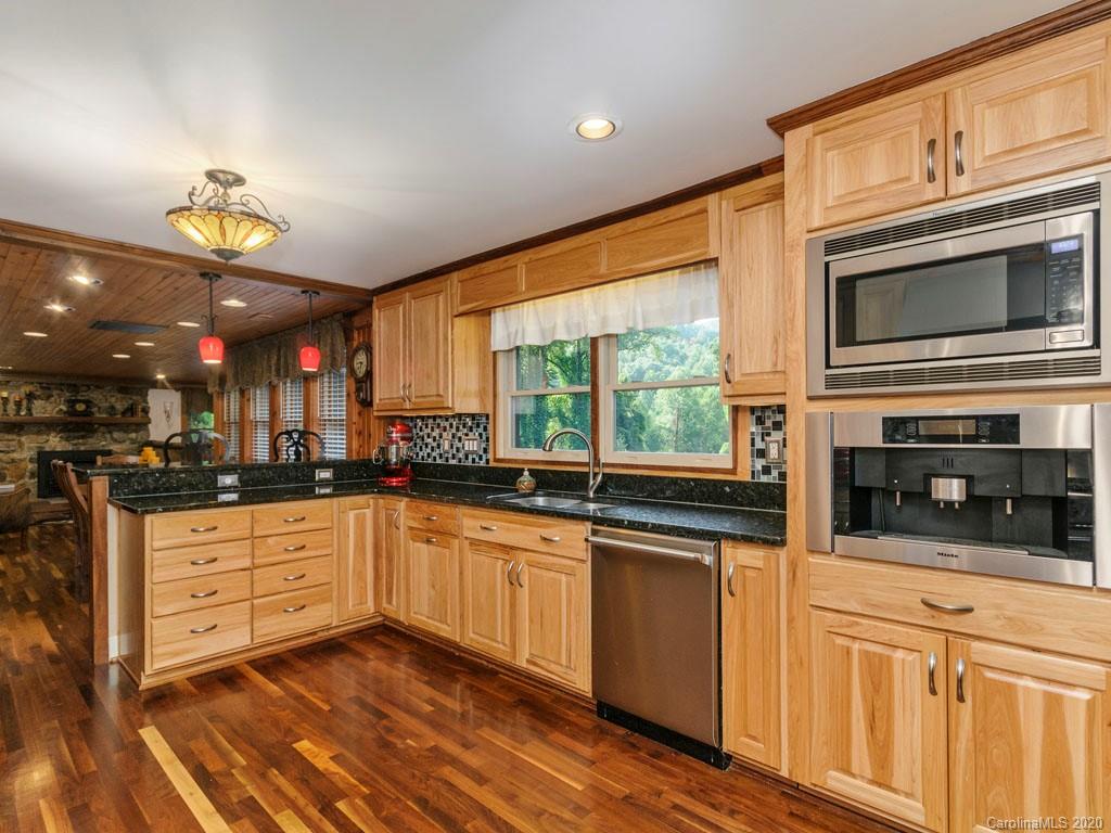 141 Willets Road Sylva, NC 28779 - Photo 9 of 48 Gallery Image 9