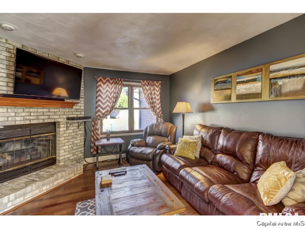 212 Tulip Drive Springfield, IL 62707 - Photo 4 of 36 Gallery Image 4