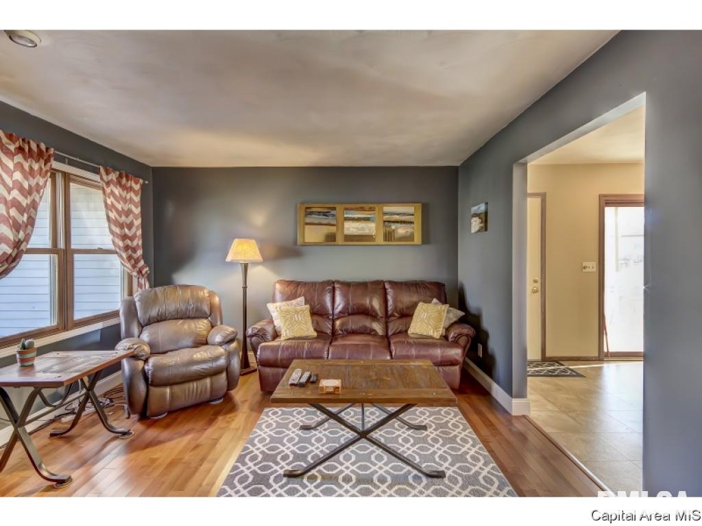 212 Tulip Drive Springfield, IL 62707 - Photo 8 of 36 Gallery Image 8