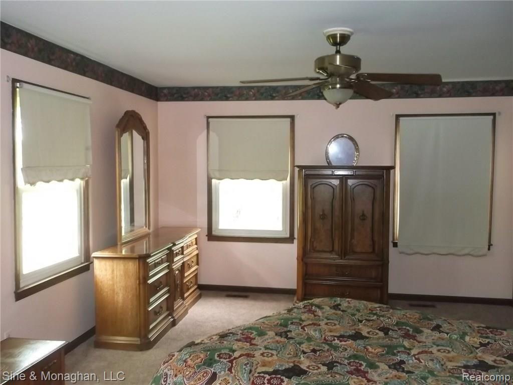 6457 Trumble Road St. Clair, MI 48079 - Photo 13 of 27 #11 DSCF0042.JPG
