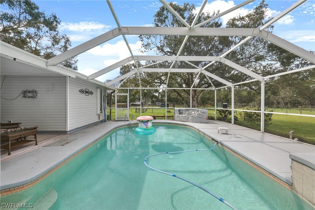 19401 Meredith Road North Fort Myers, FL 33917 - Photo 18 of 50 Gallery Image 18