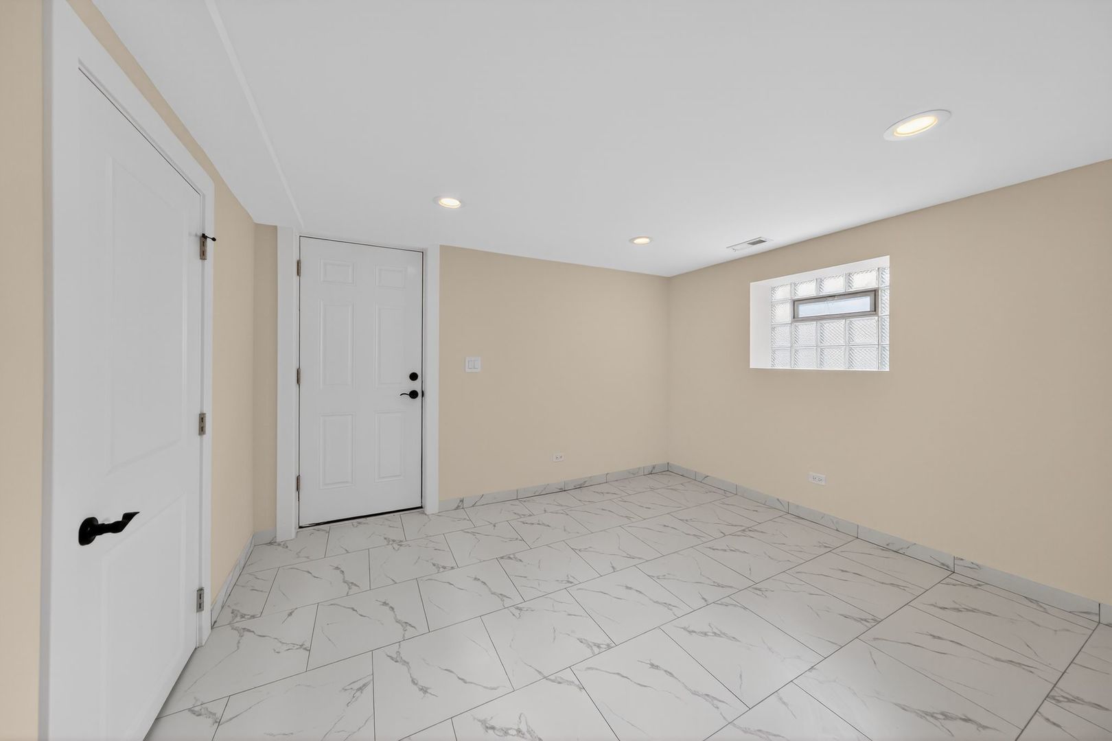 6559 South Kedvale Avenue Chicago, IL 60629 - Photo 11 of 30