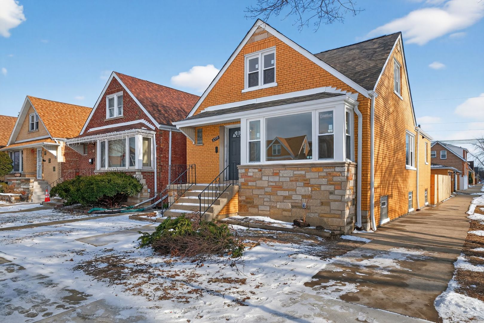 6559 South Kedvale Avenue Chicago, IL 60629 - Photo 2 of 30