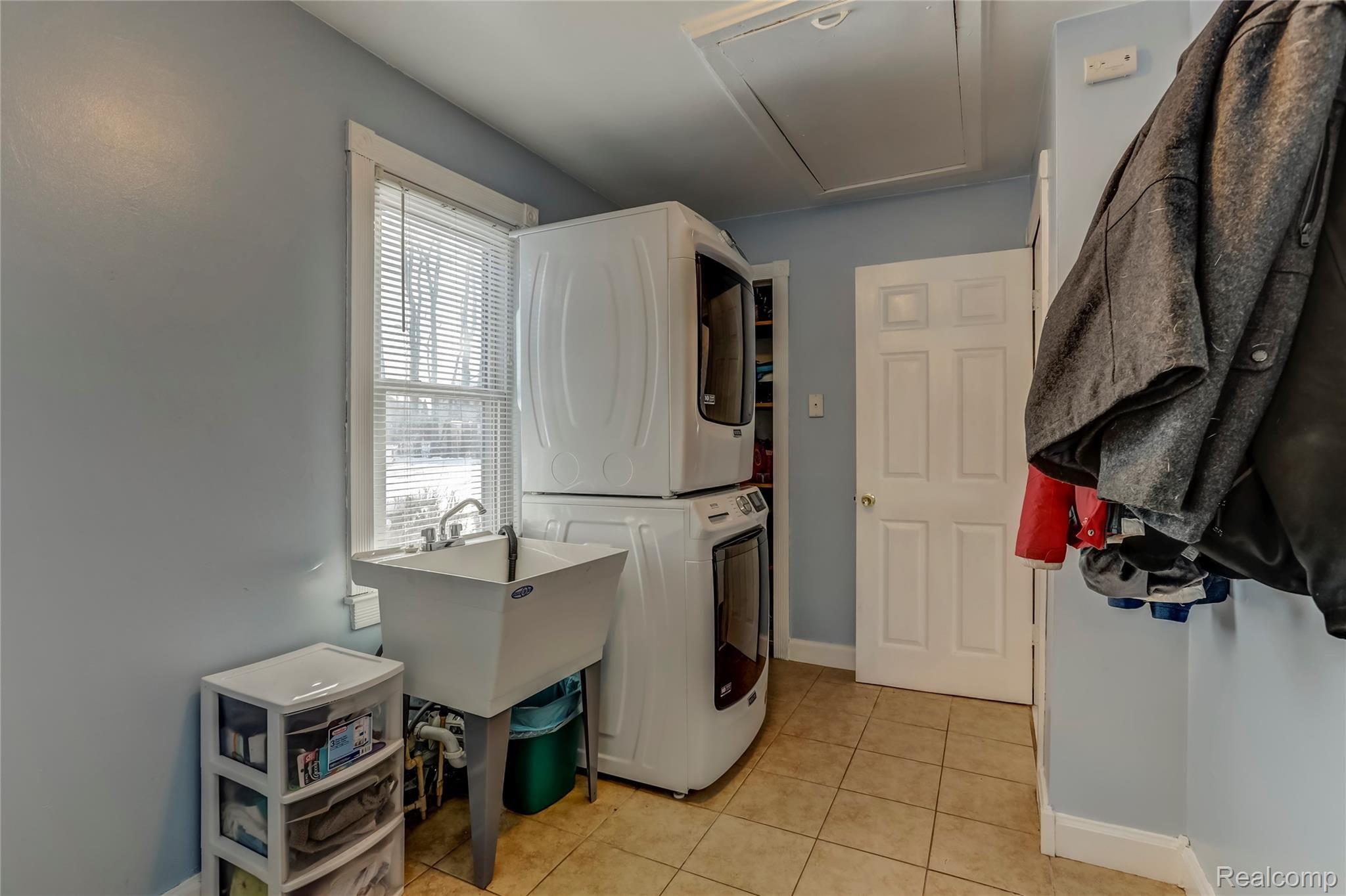 14027 Sheldon Road Belleville, MI 48111 - Photo 16 of 25 14027 Sheldon Road, Belleville, MI-16.jpg-FULL