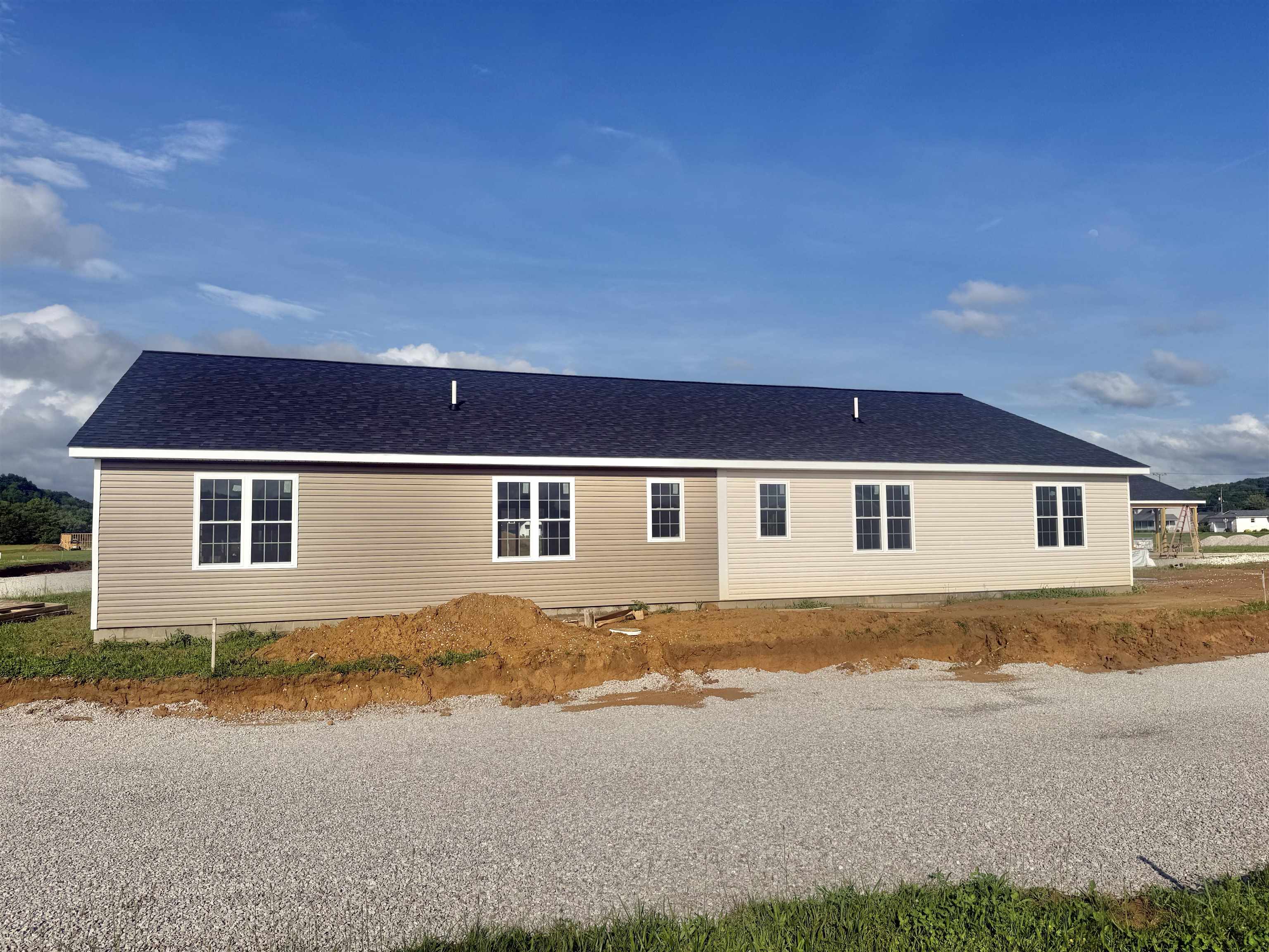304 Bluegrass Way Grayson, KY 41143 - Photo 4 of 9