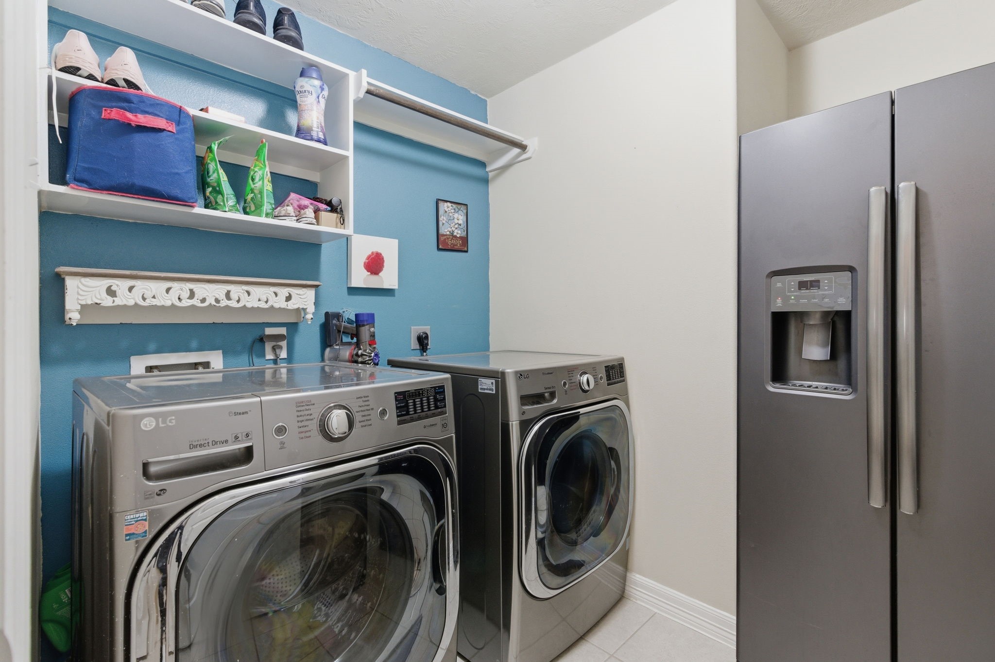 1737 Round Oak Lane Conroe, TX 77304 - Photo 23 of 39 a utility room with dryer and washer