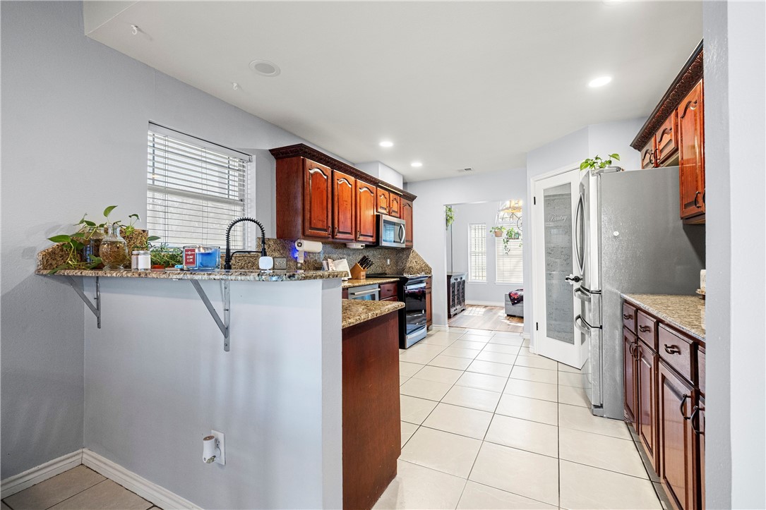 5410 Knights Circle Corpus Christi, TX 78413 - Photo 10 of 29