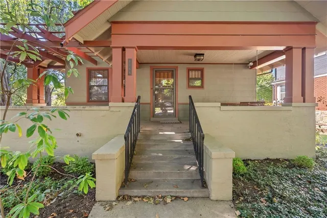 $415,000 | 4166 Cambridge Street, Kansas City, KS 66103