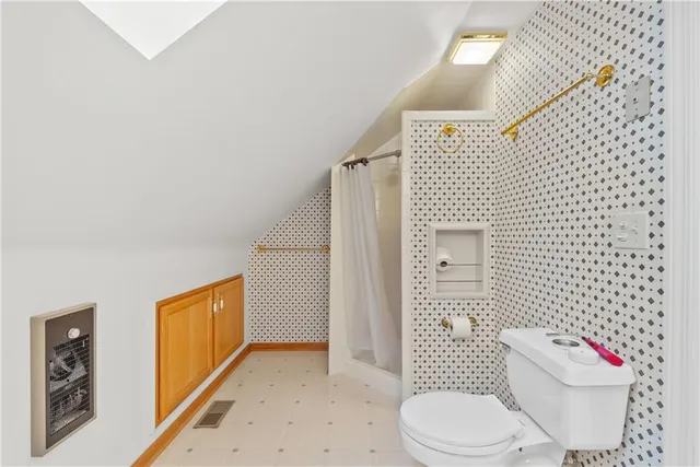 $415,000 | 4166 Cambridge Street, Kansas City, KS 66103