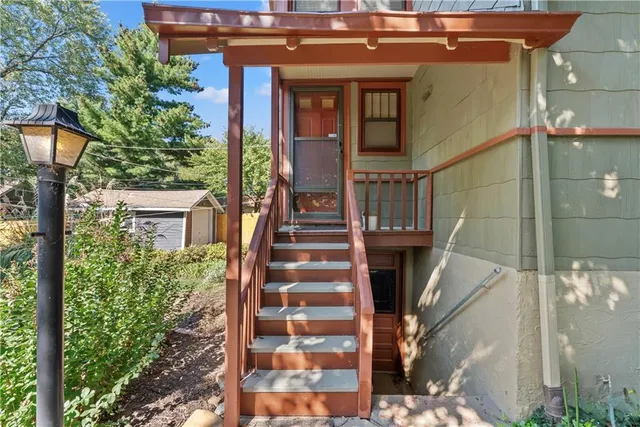 $415,000 | 4166 Cambridge Street, Kansas City, KS 66103