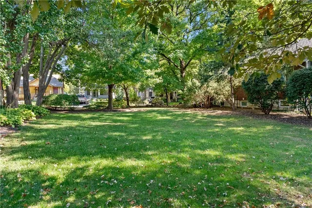 $415,000 | 4166 Cambridge Street, Kansas City, KS 66103