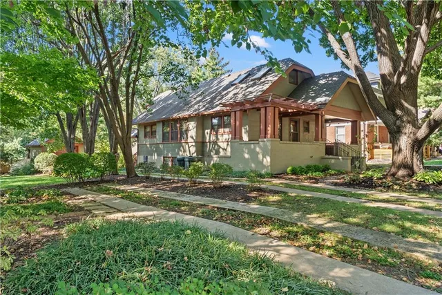 $415,000 | 4166 Cambridge Street, Kansas City, KS 66103