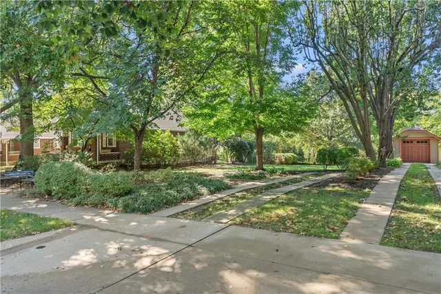 $415,000 | 4166 Cambridge Street, Kansas City, KS 66103