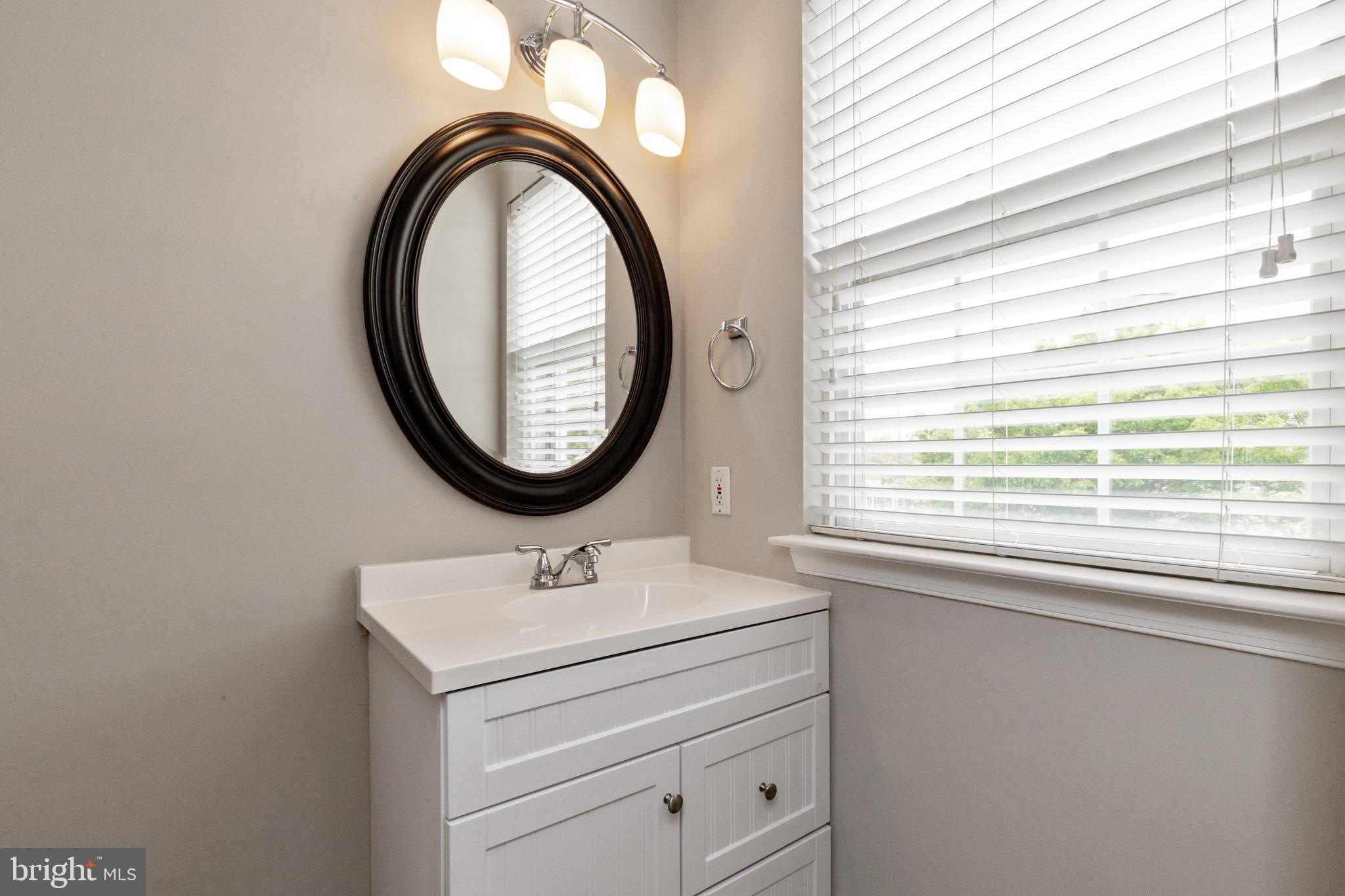 12189 Caithness Circle Bristow, VA 20136 - Photo 14 of 31