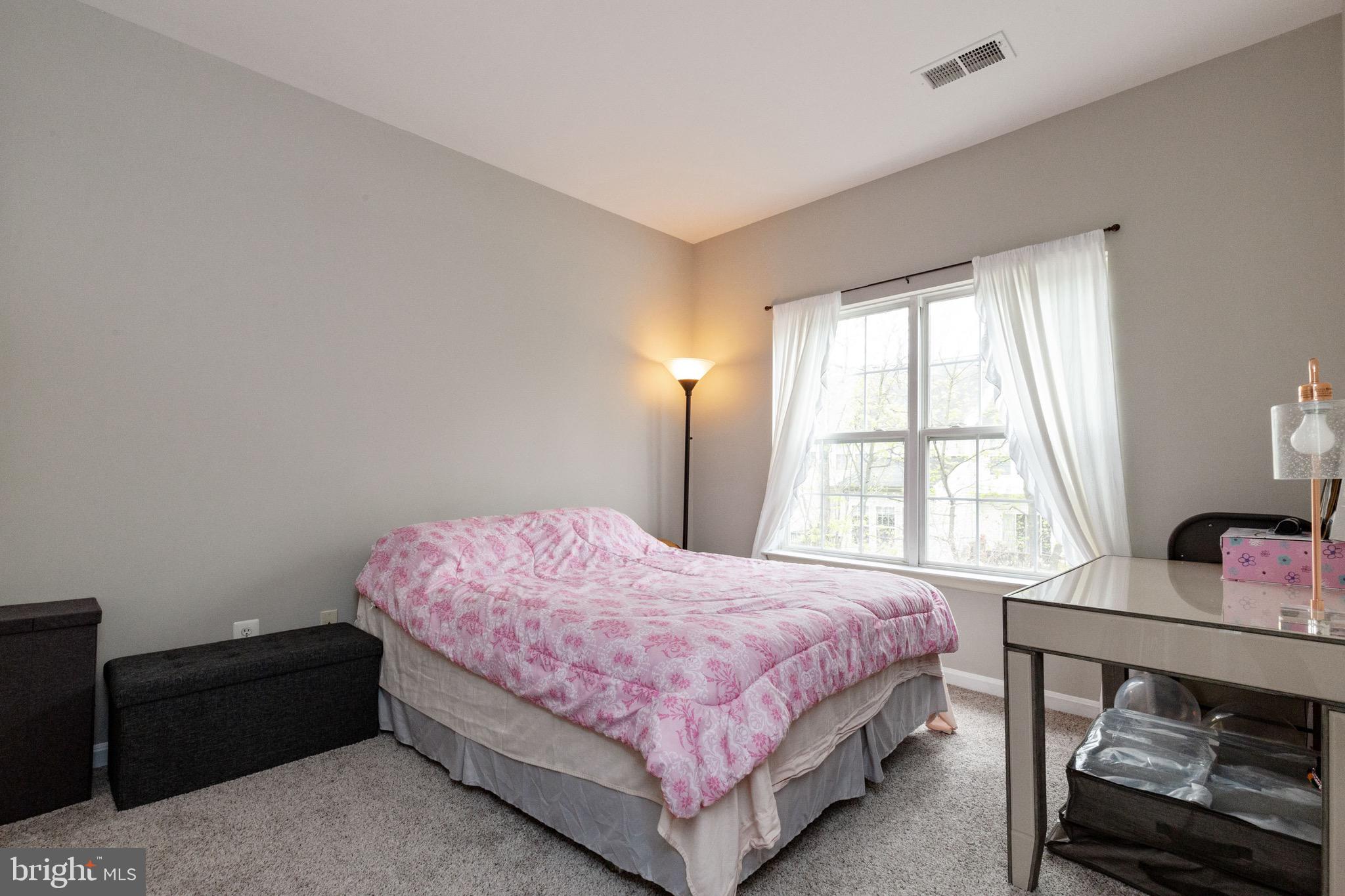 12189 Caithness Circle Bristow, VA 20136 - Photo 21 of 31