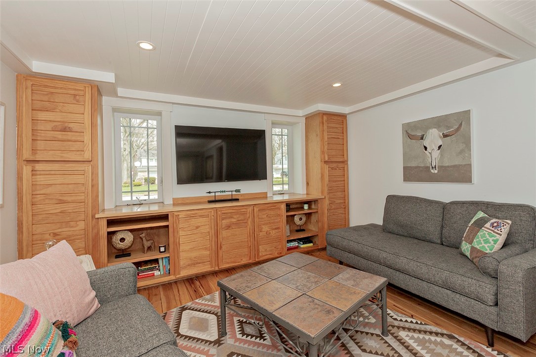 5568 Dorset Road Lyndhurst, OH 44124 - Photo 17 of 35 Gallery Image 17