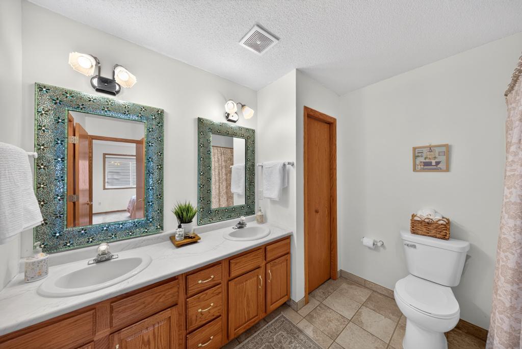 4523 5th Street Northwest Rochester, MN 55901 - Photo 26 of 43 Gallery Image 26