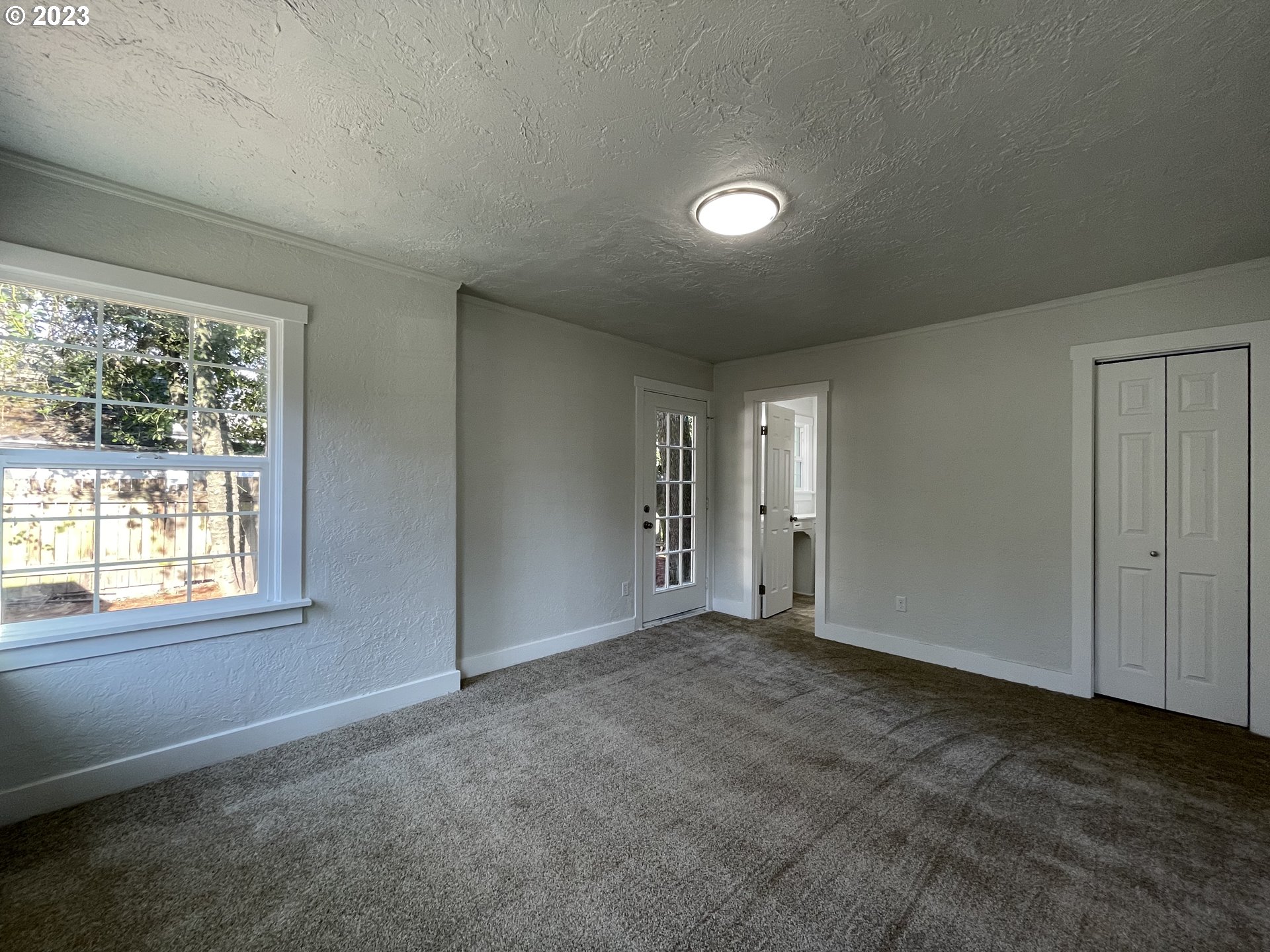 1670 River Road Eugene, OR 97404 - Photo 17 of 32 Bedroom, Primary