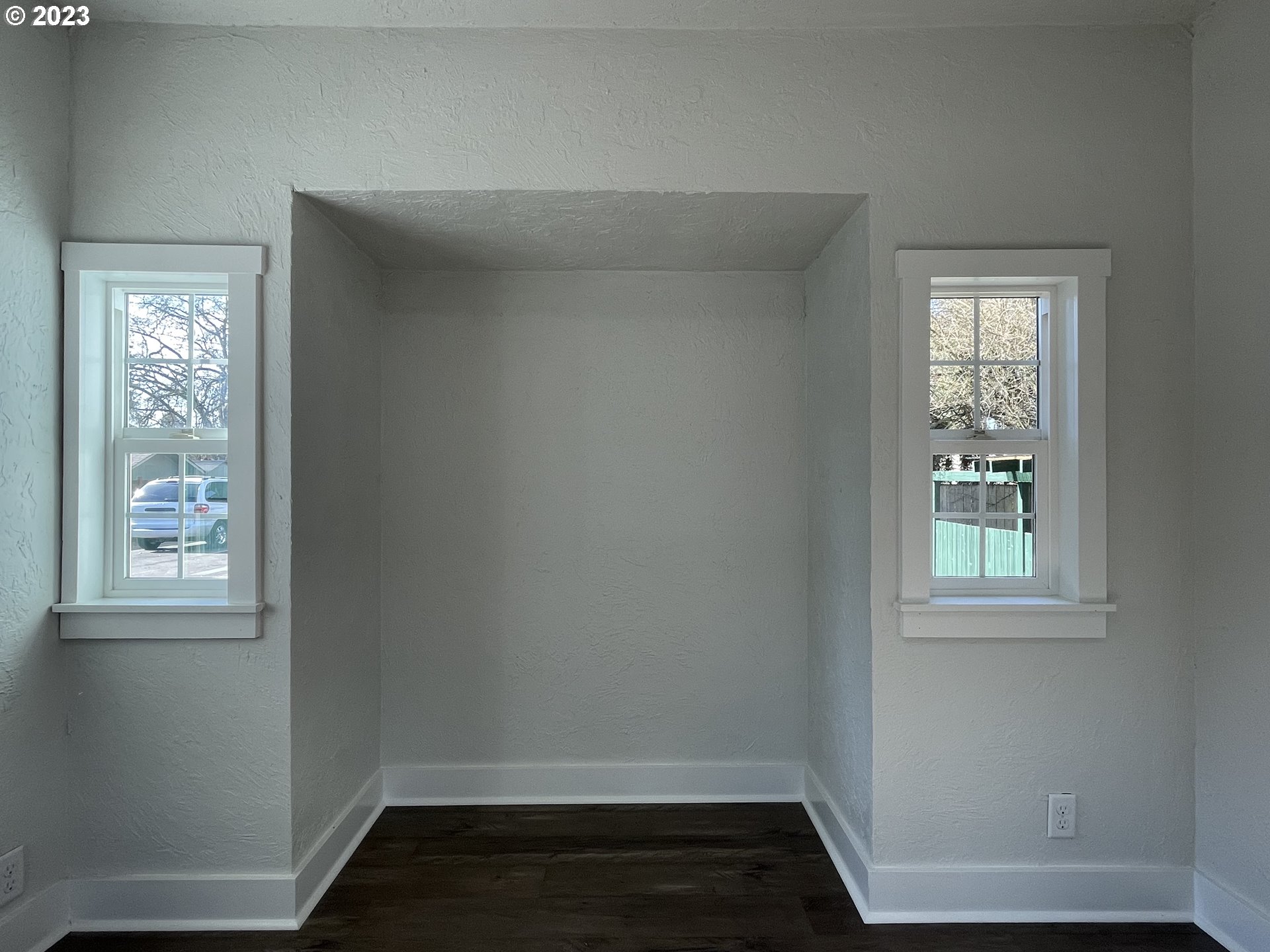 1670 River Road Eugene, OR 97404 - Photo 8 of 32 Dining Room