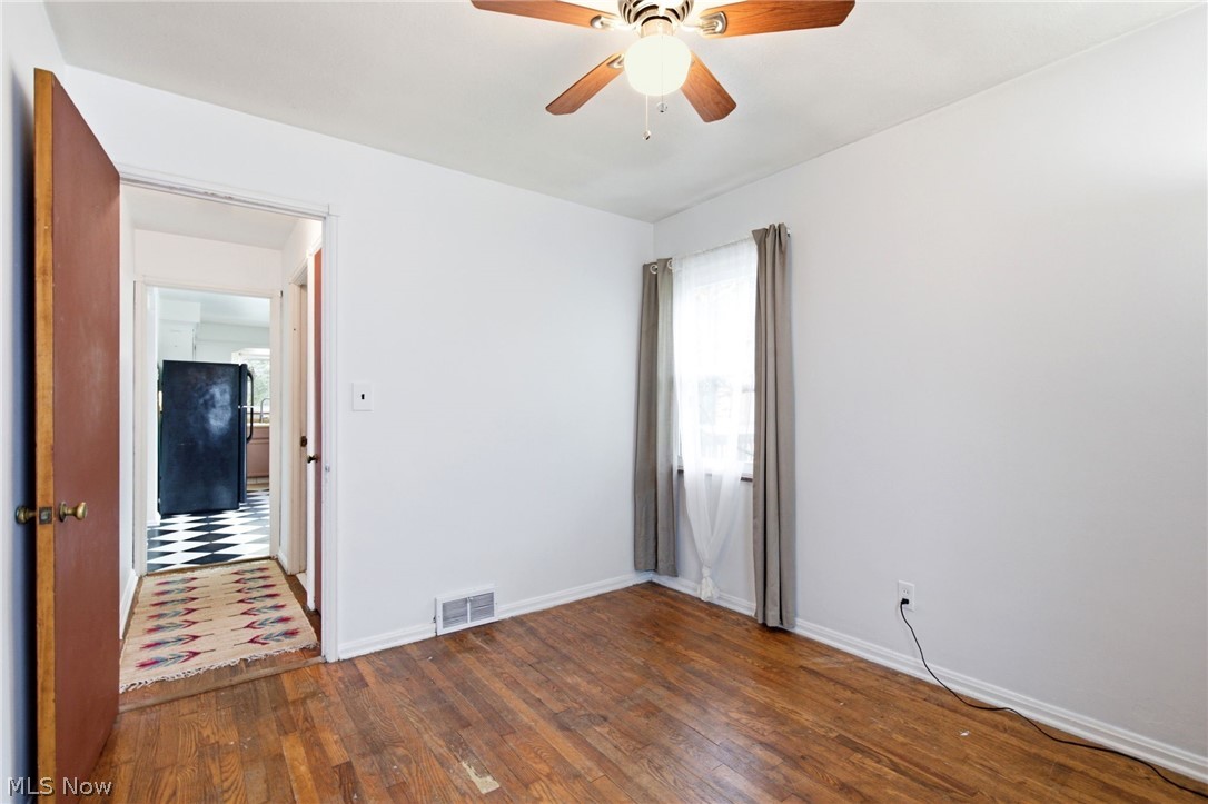 27850 Knickerbocker Road Bay Village, OH 44140 - Photo 6 of 33 Gallery Image 6