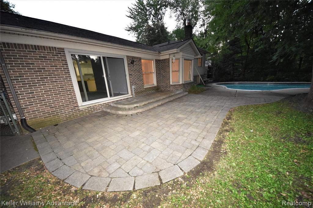 14679 Riverside Street Livonia, MI 48154 - Photo 24 of 27