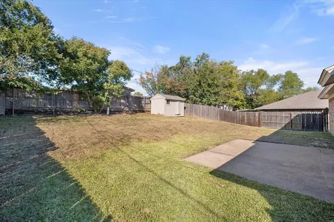 $280,000 | 6621 Hughes Drive, Watauga, TX 76148