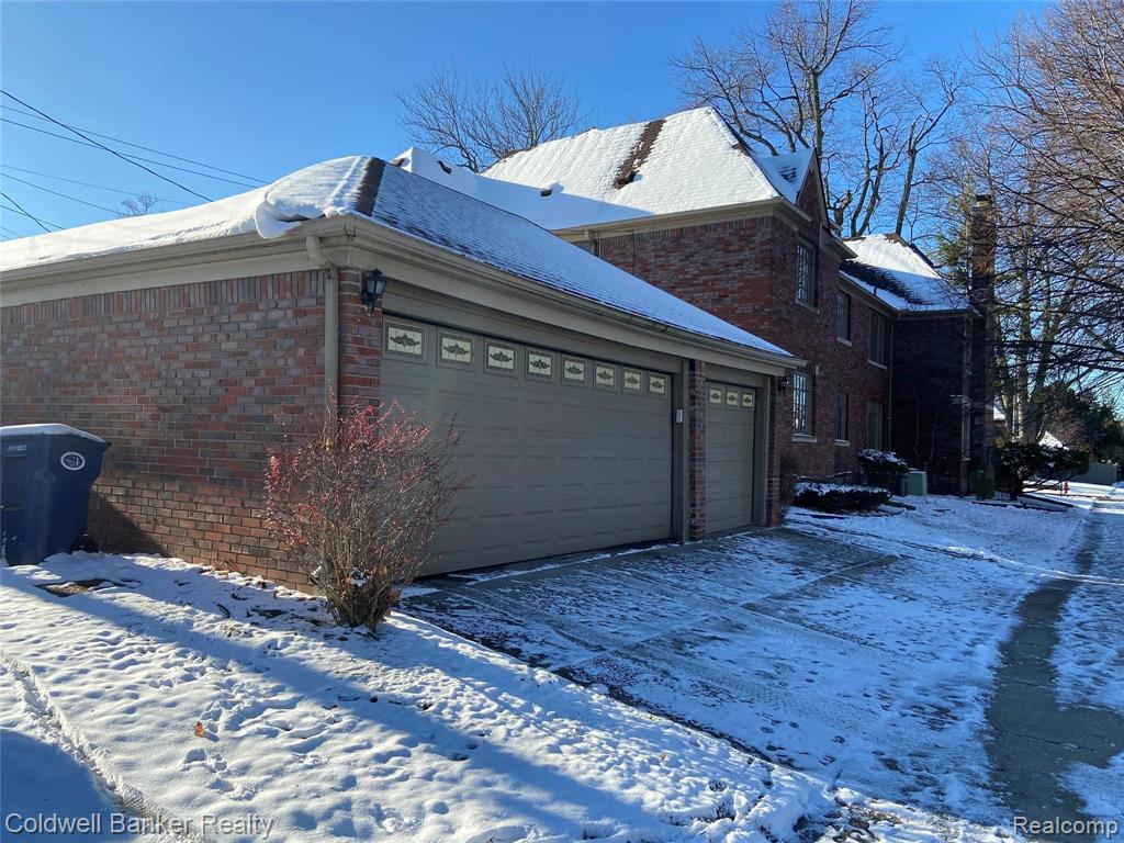 798 Trombley Road Grosse Pointe, MI 48230 - Photo 3 of 37