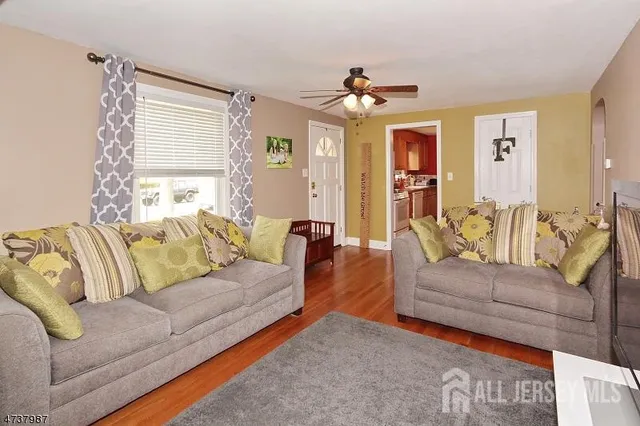 $3,500 | 2 Mohawk Drive, Cranford, NJ 07016