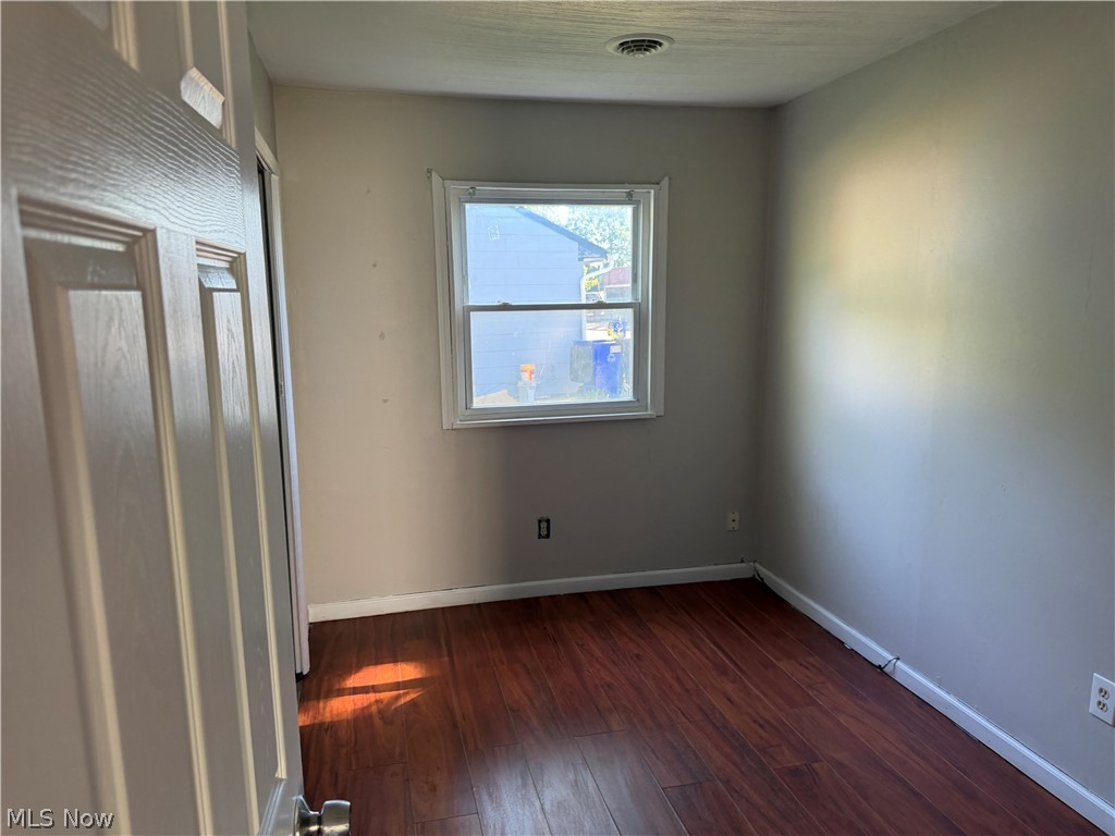 19003 Firwood Road Cleveland, OH 44110 - Photo 18 of 20
