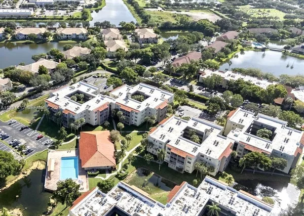 $1,600 | 1810 Southwest 81st Avenue, Unit 2401, North Lauderdale, FL 33068