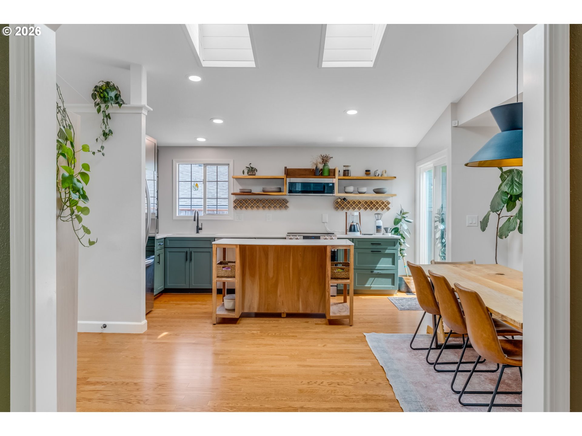 1634 Southwest Spring Garden Street Portland, OR 97219 - Photo 19 of 45 Gallery Image 19